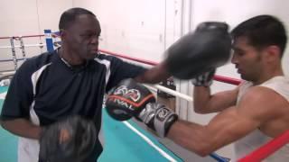 Undefeated Muhammad Waseem padwork w/ Jeff Mayweather