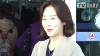 [tvdaily] 서현진 출국, '강풍에도 지지않는 꽃미모'