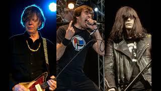 Thurston Moore and Napalm Death teaming up for Ramones cover