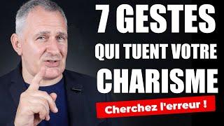 7 Gestes qui tuent votre charisme (exemples et solutions gestuelles)