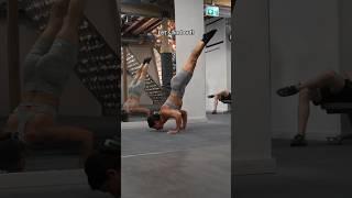 Calisthenics Athlete Tries Weightlifting