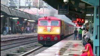 Fast & Furious : Goa - Mumbai Tejas Express with Smoking KYN WDP3A vs Mumbai Local : Indian Railways