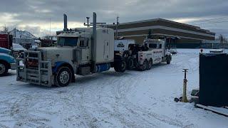 Peterbilt Ends up on a Tow truck 