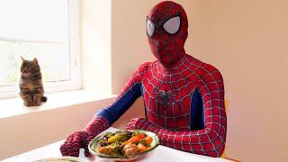 SPIDER-MAN IN REAL LIFE - Have a good lunch - Bữa trưa của Người Nhện