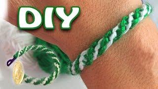 How to Make a Simple Macrame Bracelet