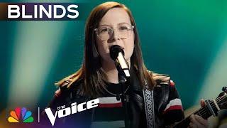 Young Pregnant Hopeful Artist Performs "The Middle" by Jimmy Eat World | The Voice Blind Auditions