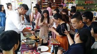 20180524 COOKING PASTA IN CN POST QINZHOU