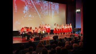 Отчетный концерт Ансамбля гитаристов "Феникс" и вокального ансамбля "Музыкальная палитра"