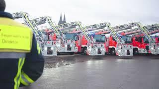 Neun neue Drehleitern für die Feuerwehr Köln