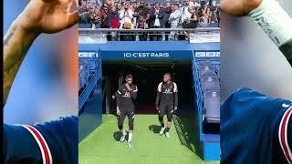 Neymar Messi Mbappe entrando em campo pra treinar no Parc des princes ️