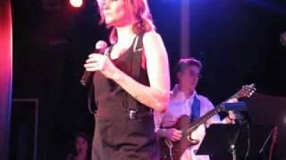 Lucy Lawless sings, "Hallelujah" - The Roxy, 31 Jan 09