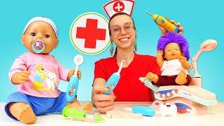 Lasten leikkejä leluilla. Baby Born -nukke Annabellestä tulee hammaslääkäri.