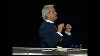 Pastor Benny Hinn reveals his secrets for a successful ministry (5)