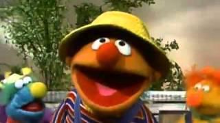 Classic Sesame Street - Ernie Sings "The Honker Duckie Dinger Jamboree"