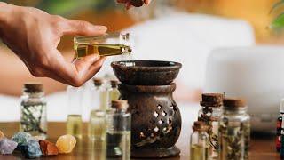 Aromatherapy Back Massage With Oils - Massage Techniques - Thai Massage With Aromatherapy Oils.