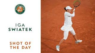 Shot of the Day #8 - Iga Swiatek I Roland-Garros 2020