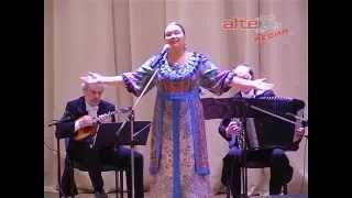 Татьяна Петрова поет песни для своей тихой родины.