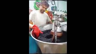 WOODEN PRESSED BLACK SESAME OIL PROCESS