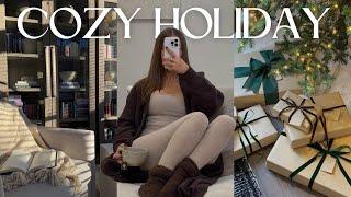 COZY HOLIDAY VLOG | wrapping presents, nail care, hot cocoa & christmas movie night