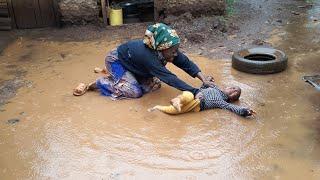 Difficult rainy season: worn-out iron sheets allow flood in the house and outside is more worse