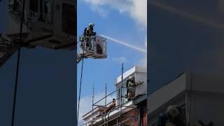 ROOF FIRE: BRUSSELS Firefighters in Action! 