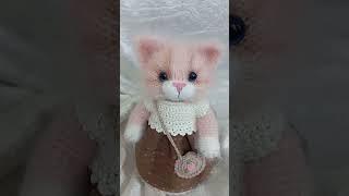 Кошка Элис.