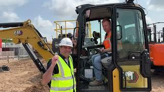 New 3D machine control for compact excavators - Leica Geosystems showcase iCON Site Excavator