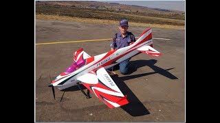 Peridot Pattern Plane flown by Len de Villiers at IRF - 2017 (720HD)