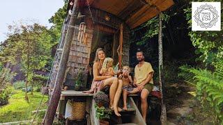 Living in a trailer - family fulfills dream of Black Forest paradise