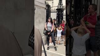 She said thank you instead #tourist #respect #kingsguard #london #horse #history #travel #tourism