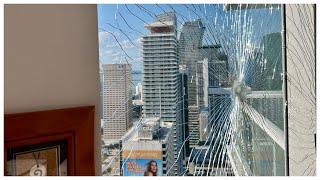 Balas rompen ventanas en apartamentos de un piso 44 en el downtown de Miami