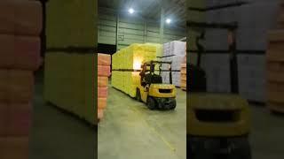 forklift rental UAE abu dubai  loding offloading and ECT connect 0568512611.0502240318.