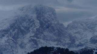 Le Djurdjura et le barrage de Taksebt liés par la neige et les intempéries