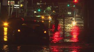 Flash flooding closes roads, strands cars in Rockford