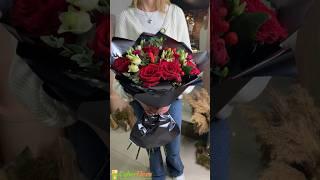 Волшебный букет из красных роз