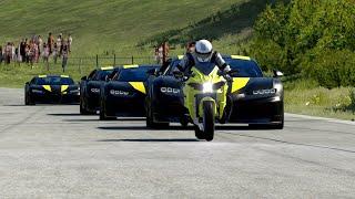 Kawasaki Ninja H2 Yellow Carbon vs Bugatti Chiron Super Sport 300+ at Old SPA