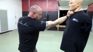 How to throw a throat punch (Extreme Self-Defense)