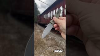 Benchmade bugout #knife #edc #pocketknife #train #edccommunity #foldingknife #benchmade