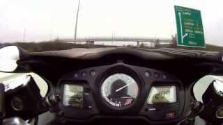 CBR1100xx Fast ! illegal Honda Super Blackbird 0-300 ++  HQ video