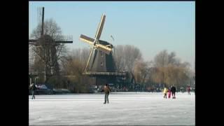 Skating on the river - January 2009