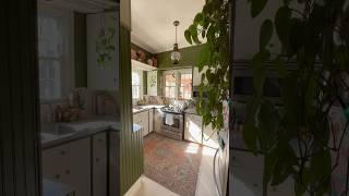 a kitchen tour in 0.5 🫶 #vintagestyle #kitchendesign #kitchen #homeinterior #kitchendecor #home