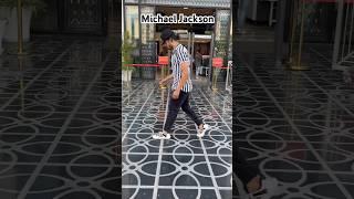 Michael Jackson moonwalk Hamza #music #rap #rock #moonwalker #shortvideo #moonwalk #video