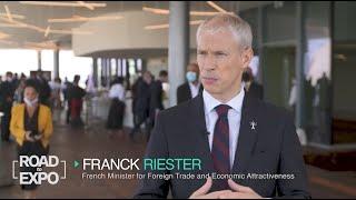 Reportage de CNN sur le Pavillon France et interview de Franck Riester