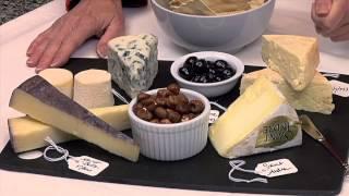 How to Build a Cheese Board