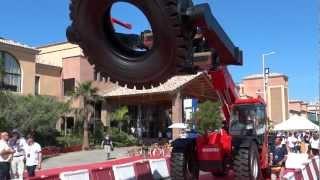 Manitou-MTH 10225 L mit Reifenwechselklammer