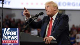 Donald Trump delivers remarks at the Economic Club of New York