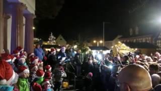 Adventsmarkt in Herxheim bei Landau - Eröffnung durch den Kindergarten Am Niederteich