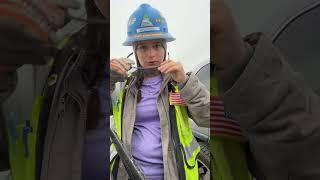 Hello, hello #electrician #bluecollar #bluecollarwomen #construction #womeninconstruction‍️