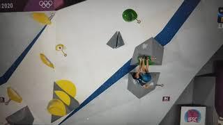 Tomoa Narasaki jamming on mens boulder 4, Sport Climbing Tokyo Olympics