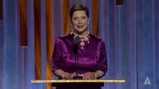 Isabella Rossellini honors David Lynch at the 2019 Governors Awards